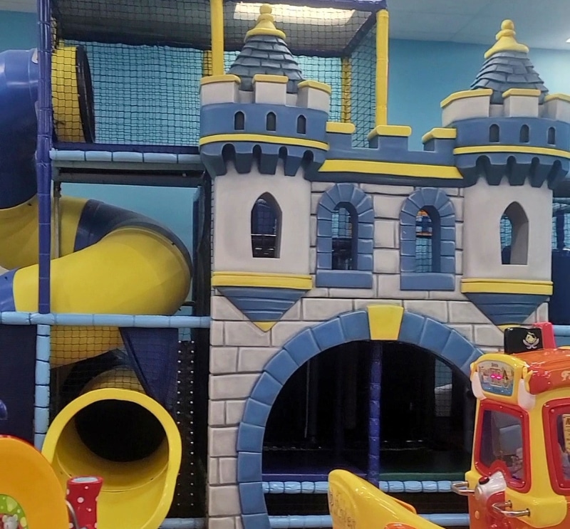 Kids indoor castle obstacle course at private birthday party venue Kidz Kastle Warwick RI