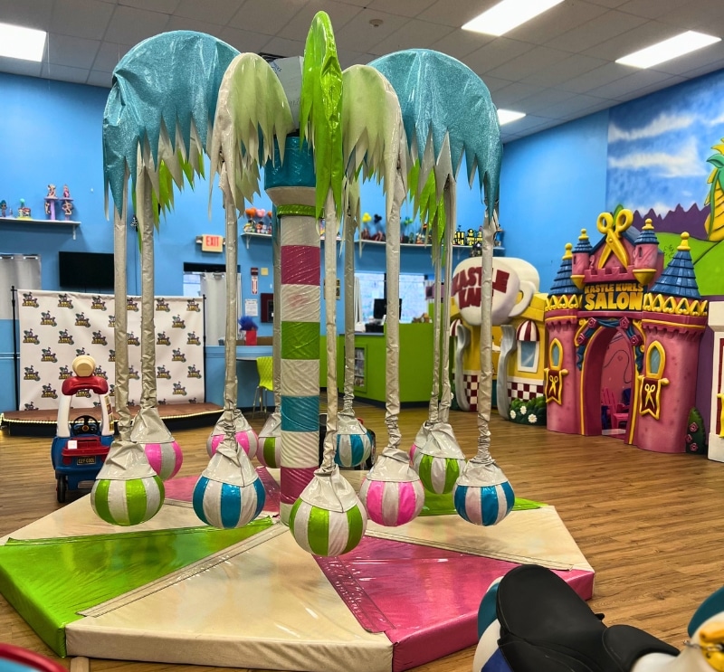 Spinning palm tree at Kidz Kastle indoor Playground Warwick Rhode Island